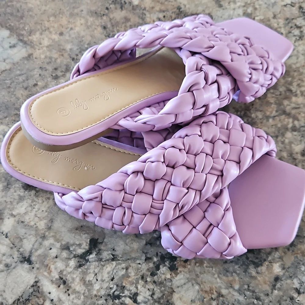 Size 8 Lily Morgan Elegant Lavender Women's Sandals - Picture 7 of 7